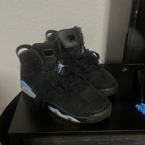 AIR JORDAN RETRO 6 ‘UNC’
